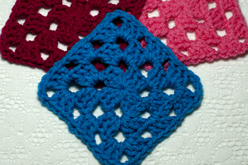 3 round granny square