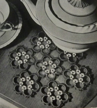 Vintage Bone Ring Table Mat pattern