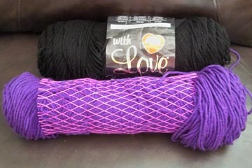 Yarn sleeve in use