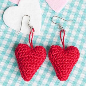 crochet heart earrings